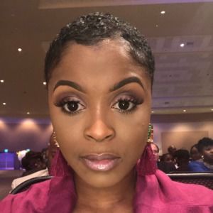 Meet your Posher, Shanika